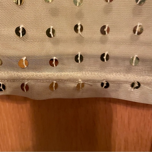 “Tommy jeans” Hilfiger gold with sequins midi
skirt size small - Picture 3 of 11